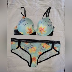 Victoria's Secret Bra & Panties Set